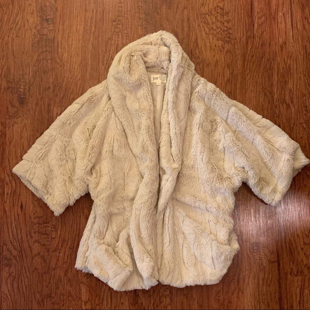 Jolt Cozy Cream Vest